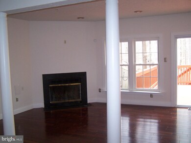 9320 Daly Ct, Laurel, MD 20723 - photo 6