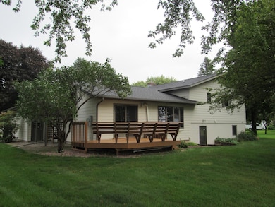 405 8th St SE, Fulda, MN 56131 - photo 2