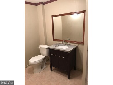 422 S 5th St, Reading, PA 19602 - photo 5