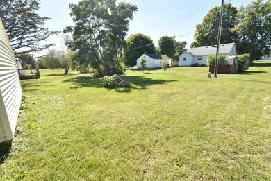 308 N Washington St, Boswell, IN 47921 - photo 6