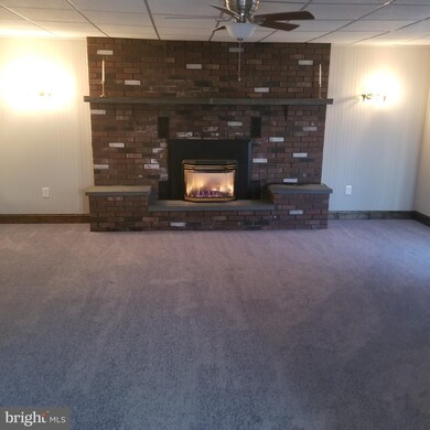 2033 Clearview Ave, Norristown, PA 19403 - photo 3