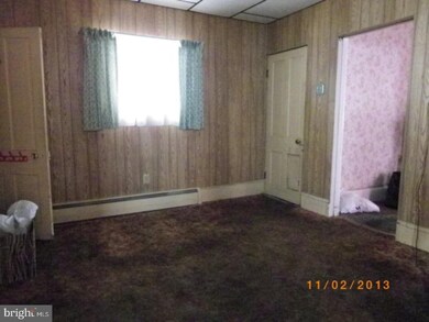 30 N Greenwood St, Tamaqua, PA 18252 - photo 5