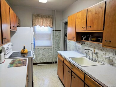 351 Vandervoort St, North Tonawanda, NY 14120 - photo 4