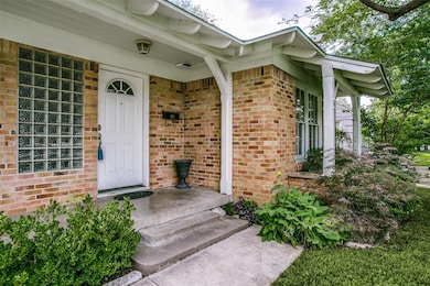 6137 Sudbury Dr, Dallas, TX 75214 - photo 3