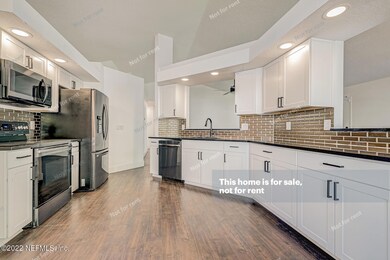 8225 Lakemont Dr, Jacksonville, FL 32216 - photo 4