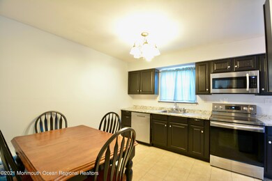 Eat in Kitchen