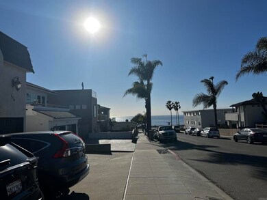 159 Redwood Ave unit C, Carlsbad, CA 92008 - photo 3