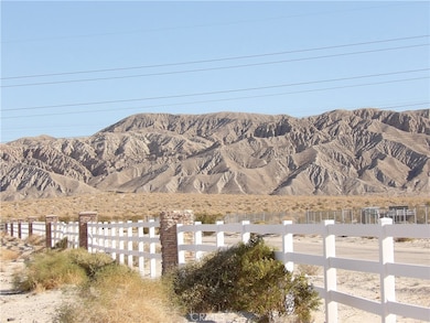 75186 Hidden Springs Ct, Thousand Palms, CA 92276 - photo 2