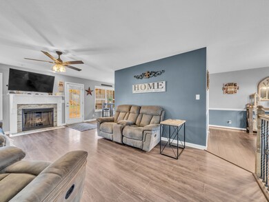 1037 Ishee Dr, Clarksville, TN 37042 - photo 6