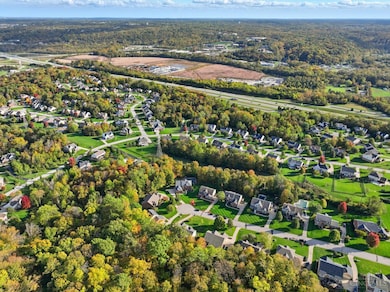 848 Dorgene Ln, Cincinnati, OH 45244 - photo 4