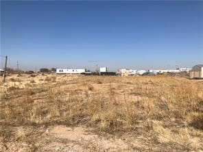 15049 Colonia Campo Rd, El Paso, TX 79928 - photo 2