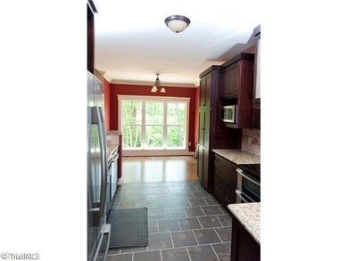 888 Mandover Ct, Asheboro, NC 27205 - photo 4