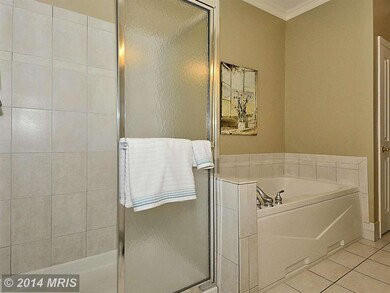 2520 Waterside Dr unit 401, Frederick, MD 21701 - photo 4