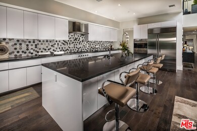 Gourmet Kitchen