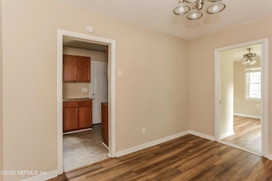 005-photo-dining-room-9552769