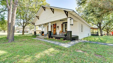 307 W Conner St, Ennis, TX 75119 - photo 2