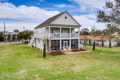 232 E 2nd St (3)