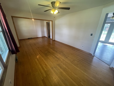 102 Lee Ln, Shelbyville, TN 37160 - photo 2