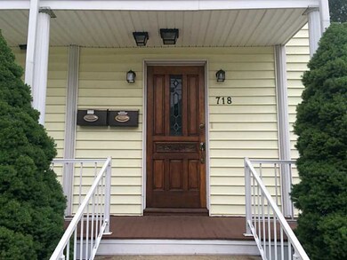 718 Grove St, Woonsocket, RI 02895 - photo 2