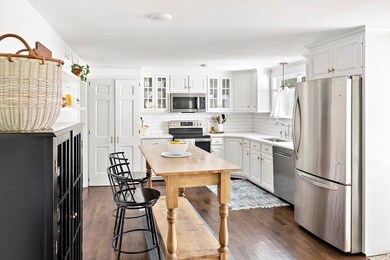 29 Highland St, Stoughton, MA 02072 - photo 2