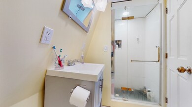 69 Myrtle St unit 4, Somerville, MA 02145 - photo 6