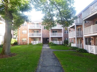 5 Karen Cir unit 11, Billerica, MA 01821 - photo 2