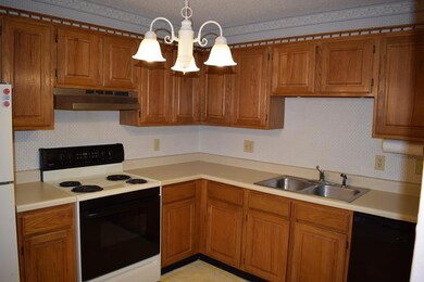 112 River Pointe Dr, Macon, GA 31211 - photo 2