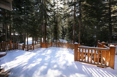 4376_e_streamside_deck_1