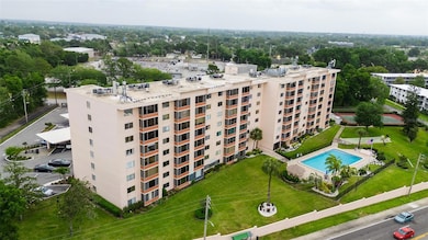 Lakeridge Condominium unit 303, Winter Haven, FL 33881 - photo 4