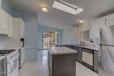 Kitchen (1)