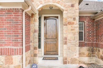 25714 Thomas Oaks, San Antonio, TX 78261 - photo 4