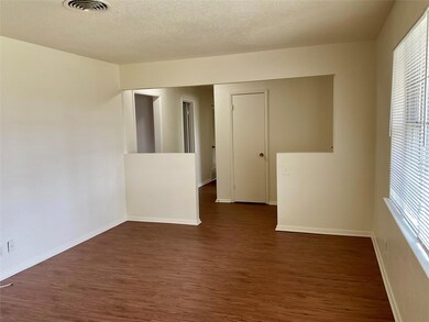 1028 Black St, Hurst, TX 76053 - photo 3