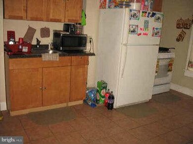 2724 E Madison St, Baltimore, MD 21205 - photo 4