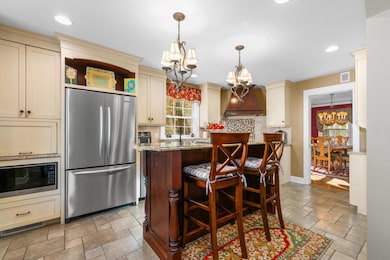 978 Gladstone Dr SE, Grand Rapids, MI 49506 - photo 3