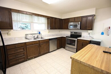 Kitchen V1