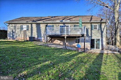 901 Maurice Cir, Stevens, PA 17578 - photo 5