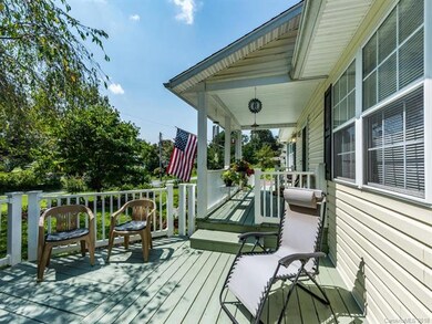 55 Cedar Creek Dr, Hendersonville, NC 28792 - photo 7