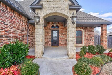 901 Samantha Ln, Moore, OK 73160 - photo 2