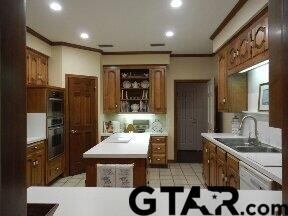 3905 Silverwood Dr, Tyler, TX 75701 - photo 7