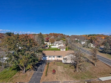 8 Ridgeview Dr, Feeding Hills, MA 01030 - photo 4