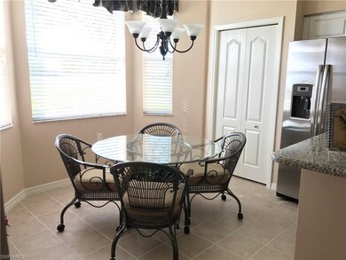 Light and Bright eat-in Kitchen