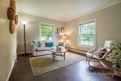 136 E Cherry St, Wayland, MI 49348 - photo 3