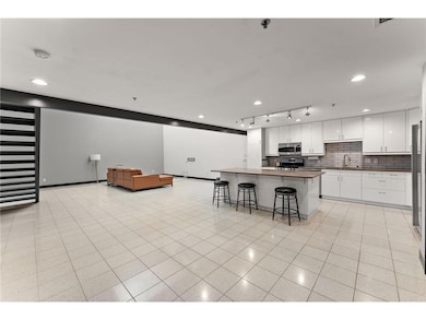 214 4th St E unit 213, Saint Paul, MN 55101 - photo 6