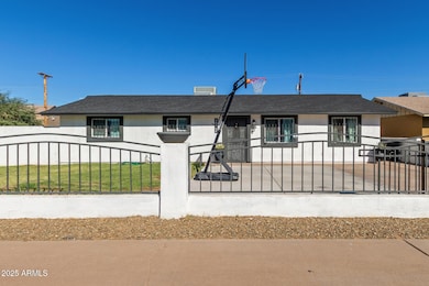 1702 E Chambers St, Phoenix, AZ 85040 - photo 3