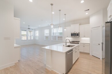 10747 Pine Pink, Conroe, TX 77385 - photo 4