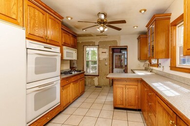 58 Lindell Ave, Leominster, MA 01453 - photo 3