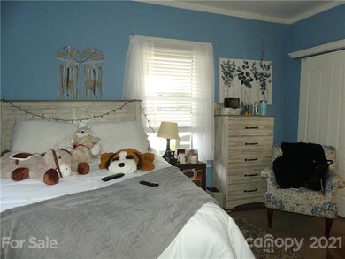 257 Jefferson St, Statesville, NC 28677 - photo 6