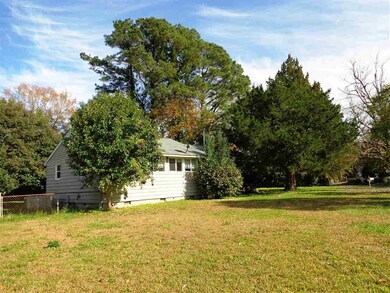 700 Elm St, Jacksonville, NC 28540 - photo 5