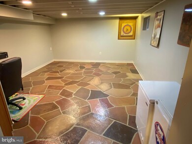 12 James Rd, Broomall, PA 19008 - photo 4