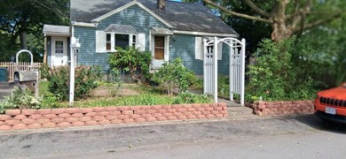 14 Doris Dr, Abington, MA 02351 - photo 5